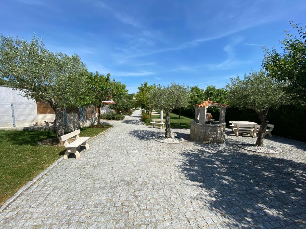 Gites Des Sablons Châtillon-sur-Marne Exteriör bild
