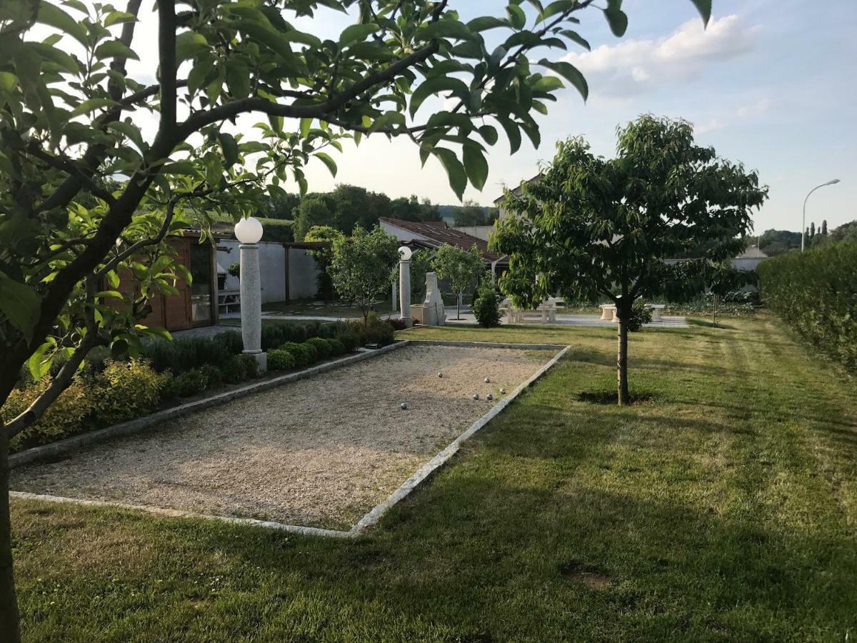 Gites Des Sablons Châtillon-sur-Marne Exteriör bild