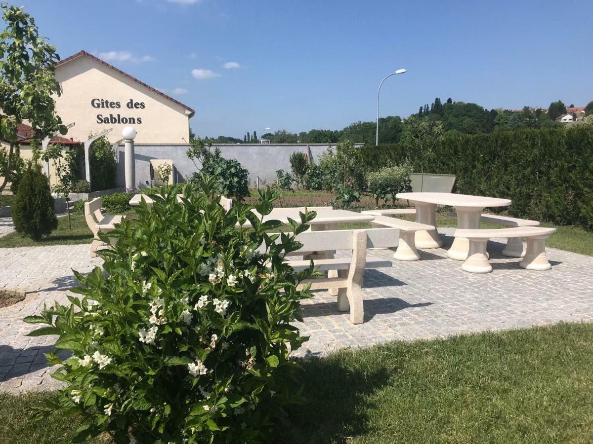 Gites Des Sablons Châtillon-sur-Marne Exteriör bild